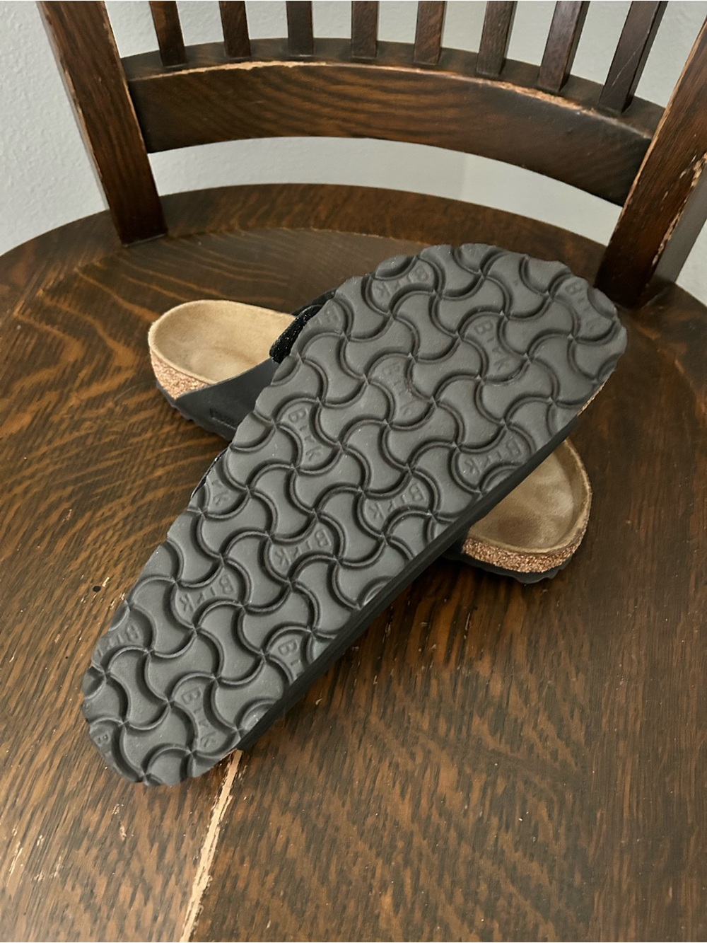 Birkenstock Arizona | Black Leather Two Strap Cork Sandals | Size 37 - Picture 6 of 6